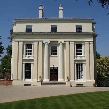 Ravenhurst Bed And Breakfast Cheltenham Exterior photo