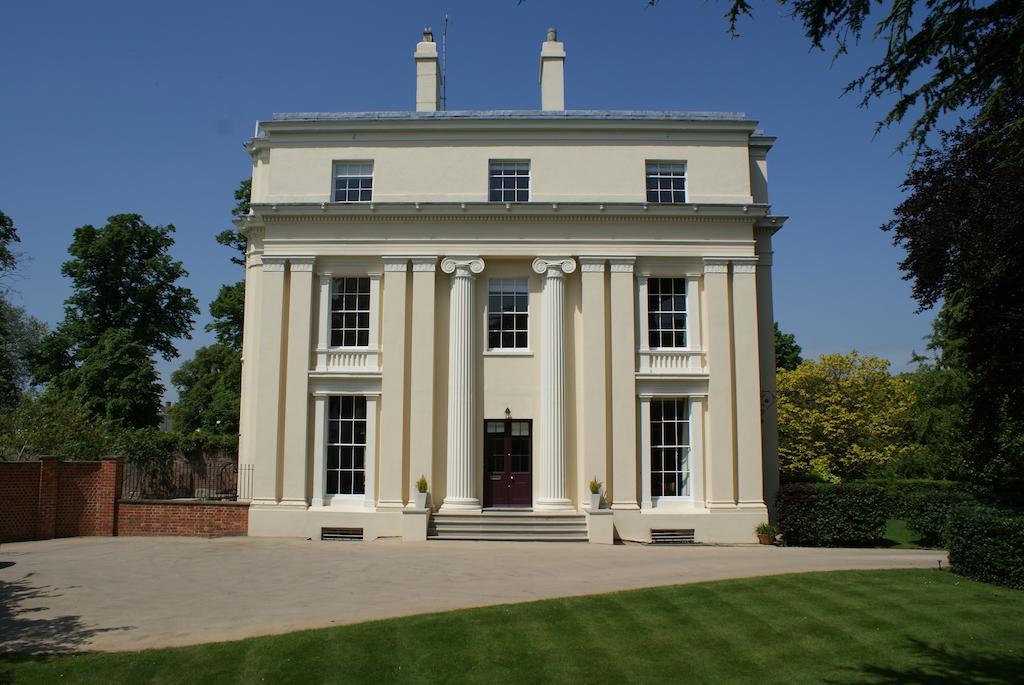 Ravenhurst Bed And Breakfast Cheltenham Exterior photo